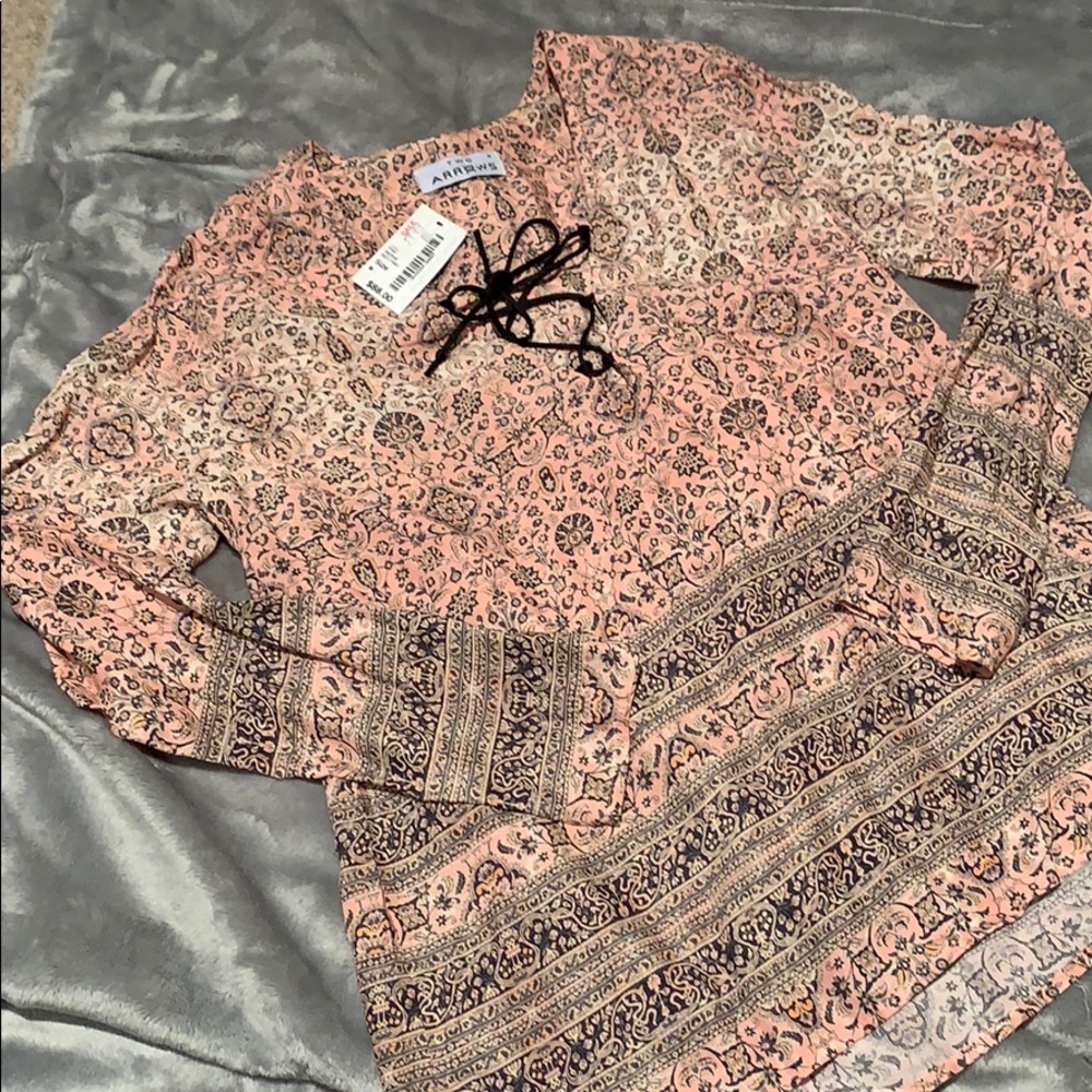 South Moon Under Patterned Tie Front Top